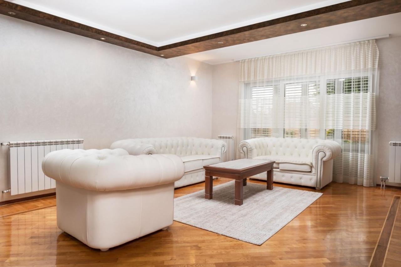 Hotel Royal Garden Nikšić 외부 사진