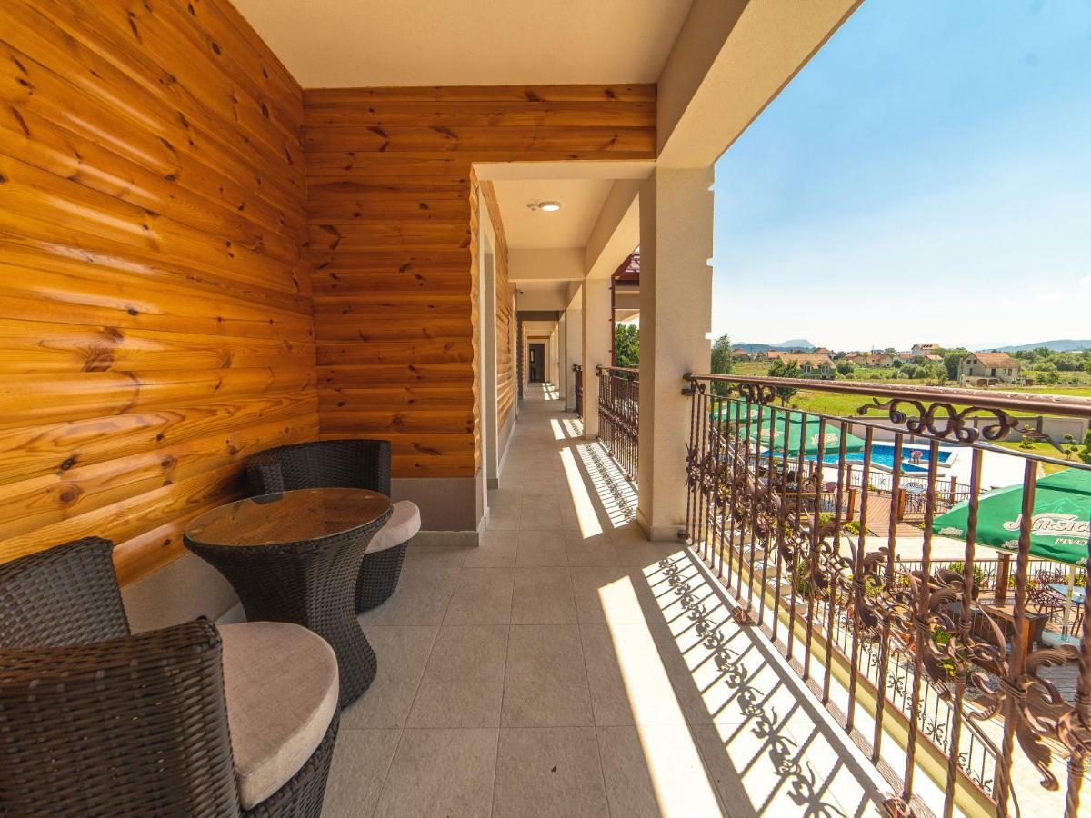 Hotel Royal Garden Nikšić 외부 사진