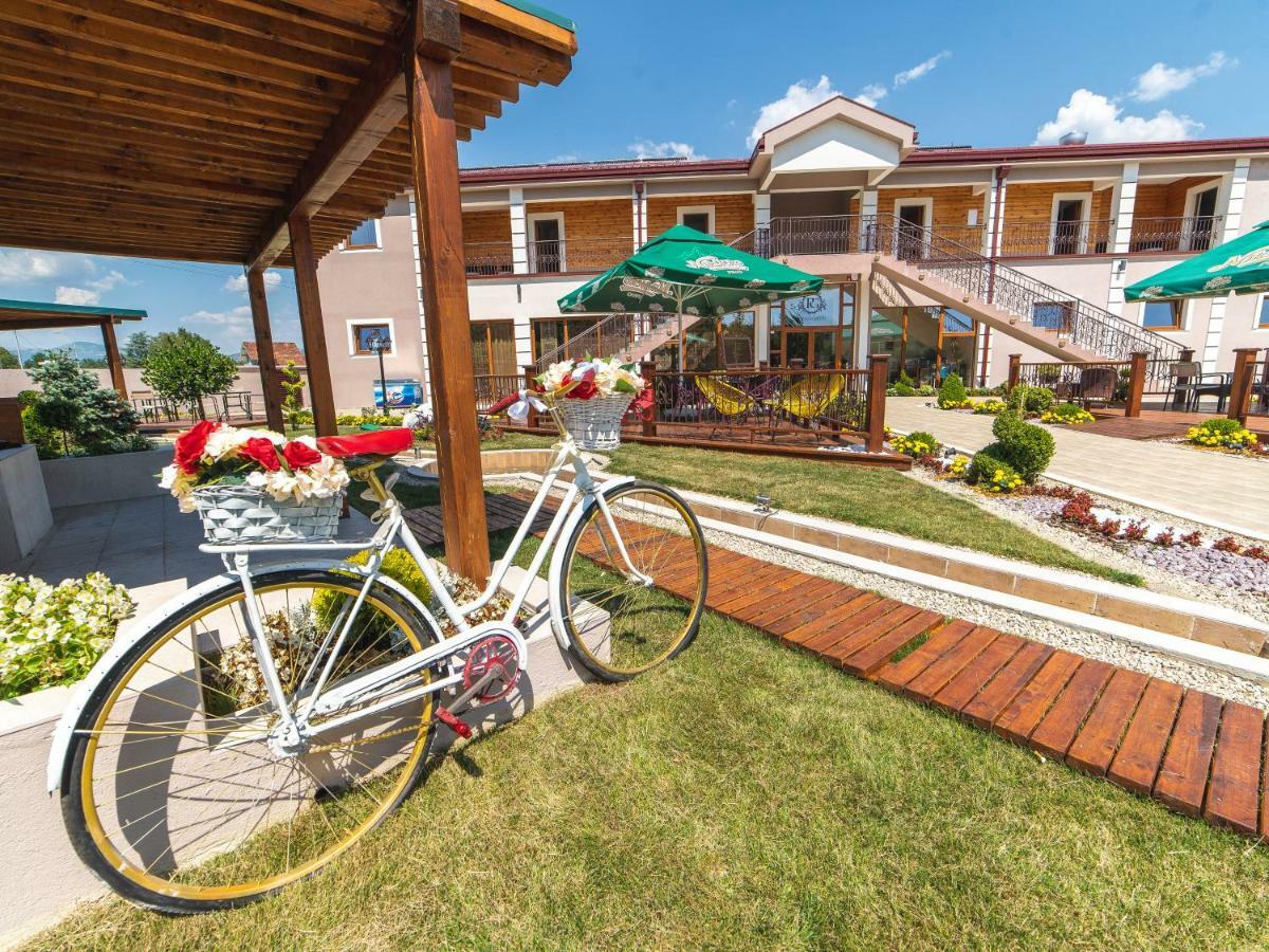Hotel Royal Garden Nikšić 외부 사진